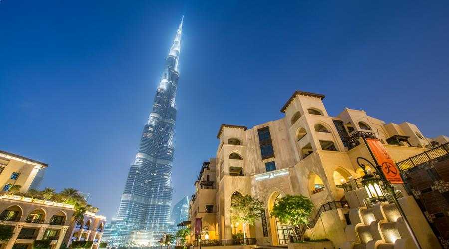 burj khalifa at the top